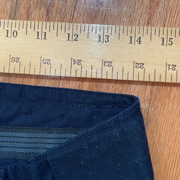 5.11 Tactical Series Women’s Size 10 Cargo Pants Tons of pockets waist grippers - Picture 4 of 14